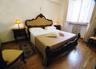 del Pinturicchio charming apartment. A bedroom 